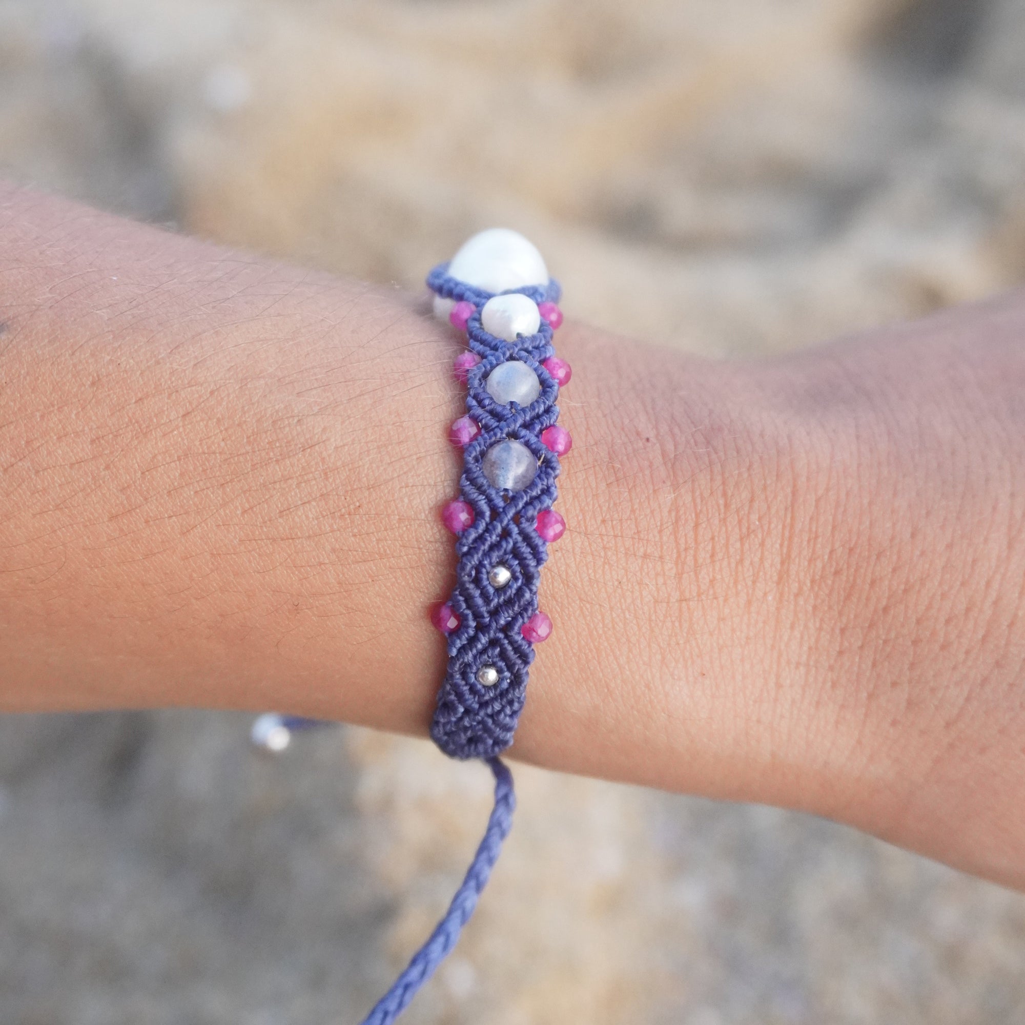 Pulsera de Perlas, Labradorita y Rubíes