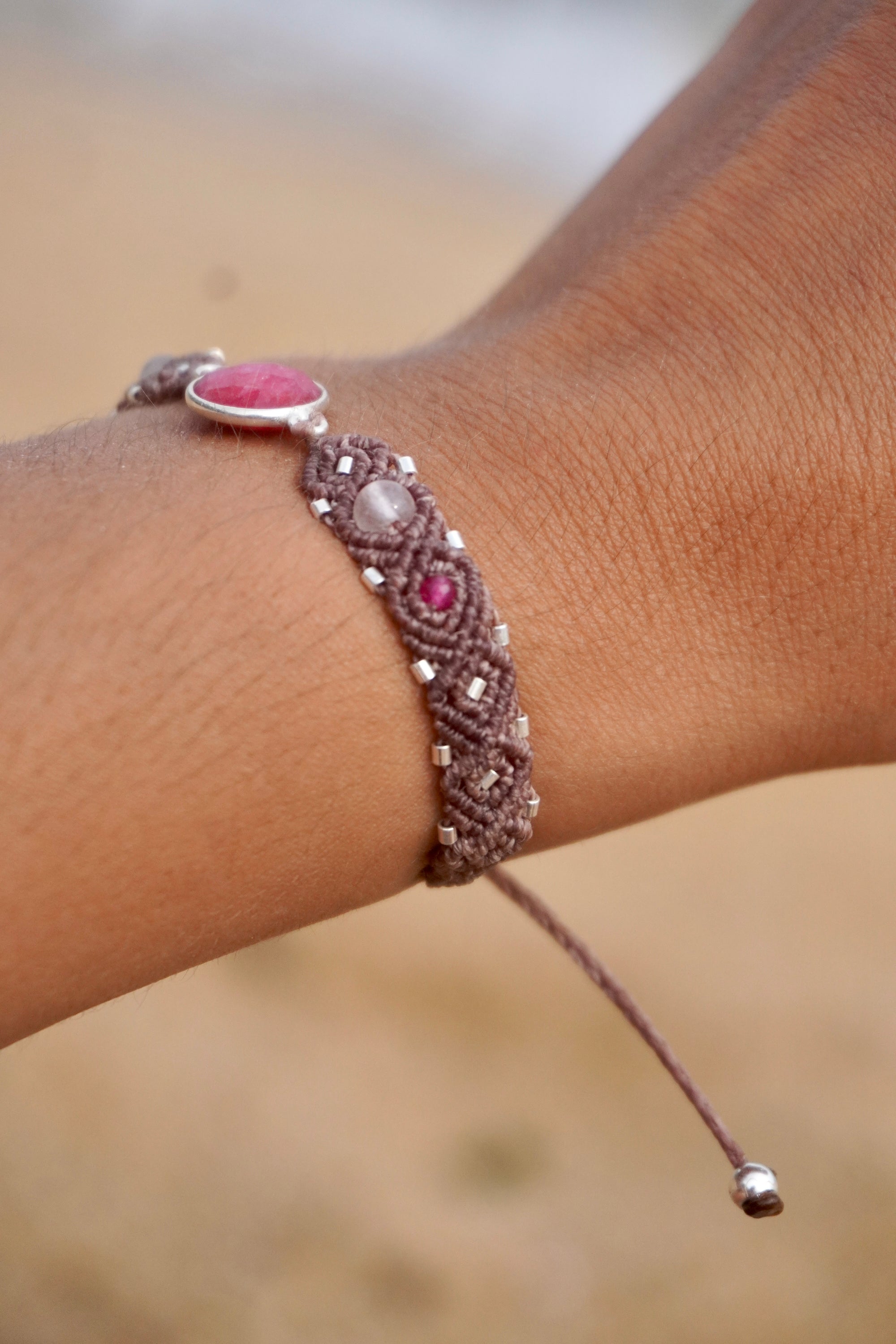 Pulsera de Rubí y Cuarzo Rosa