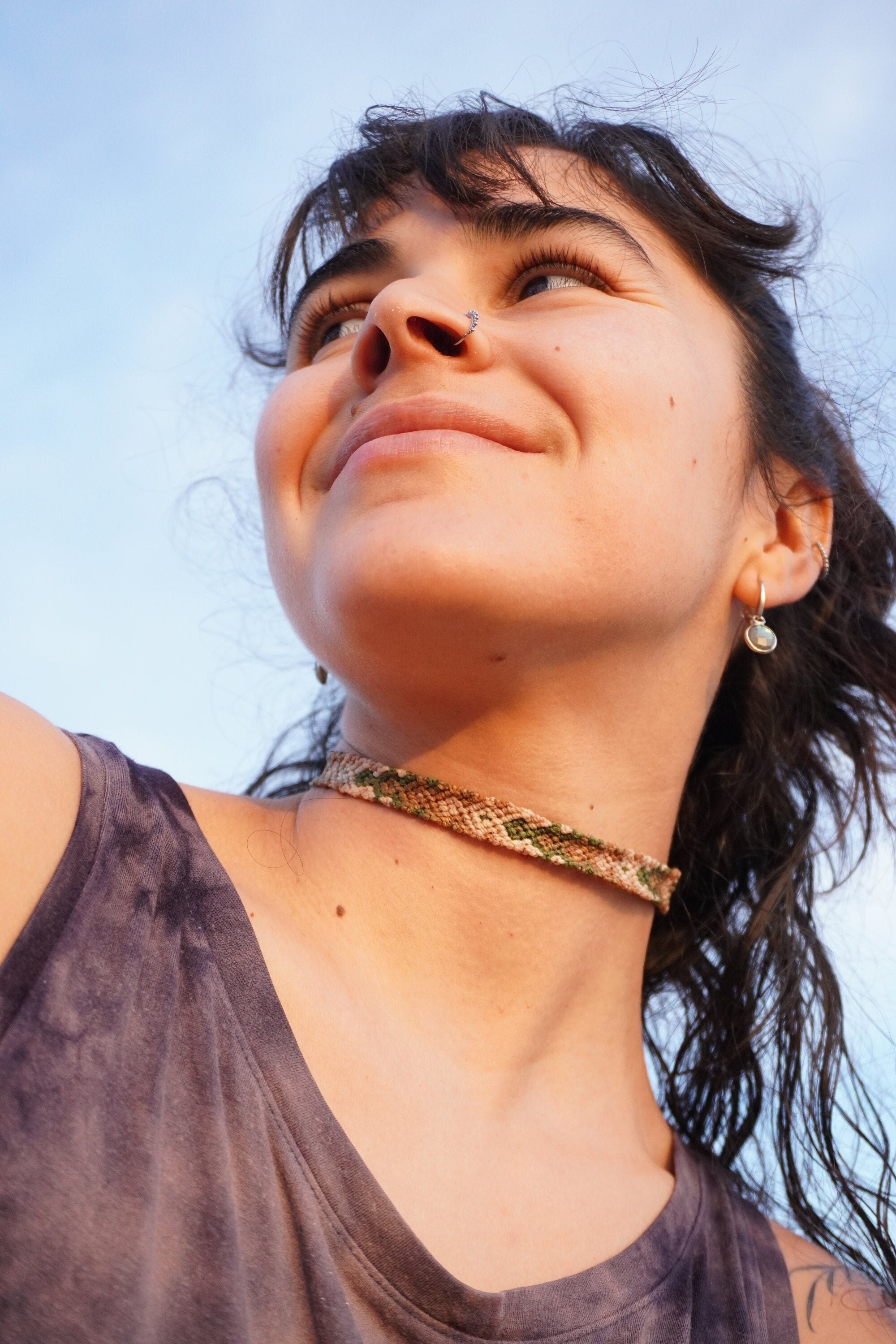 Choker de macramé con Labradorita y Cuarzo verde