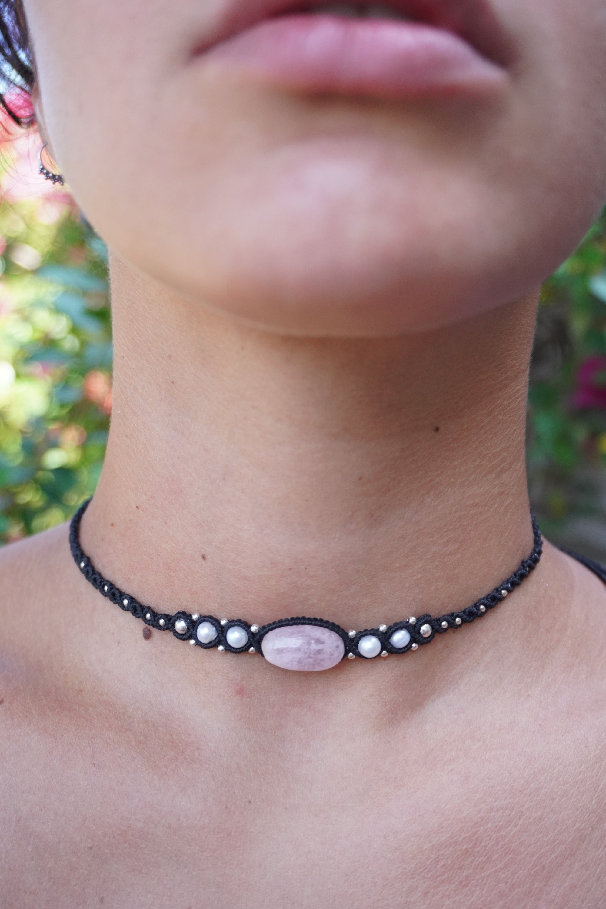 Choker de Rodonita, Perlas y Amatista