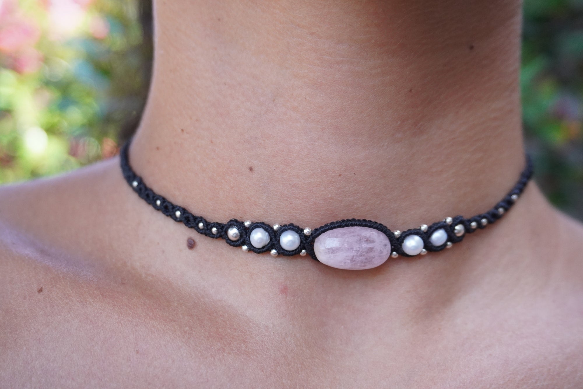 Choker de Rodonita, Perlas y Amatista