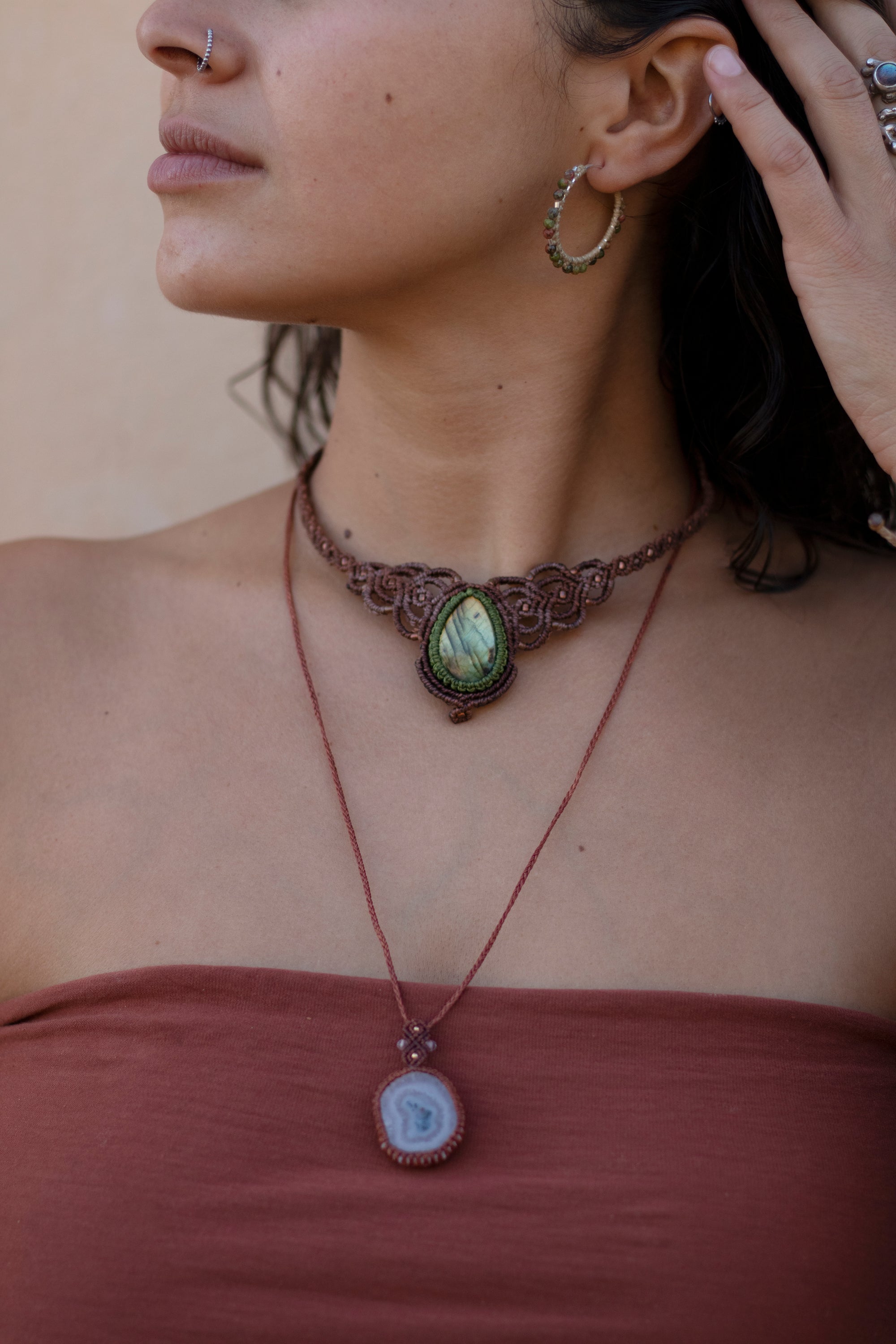 Aros de plata con Unakita