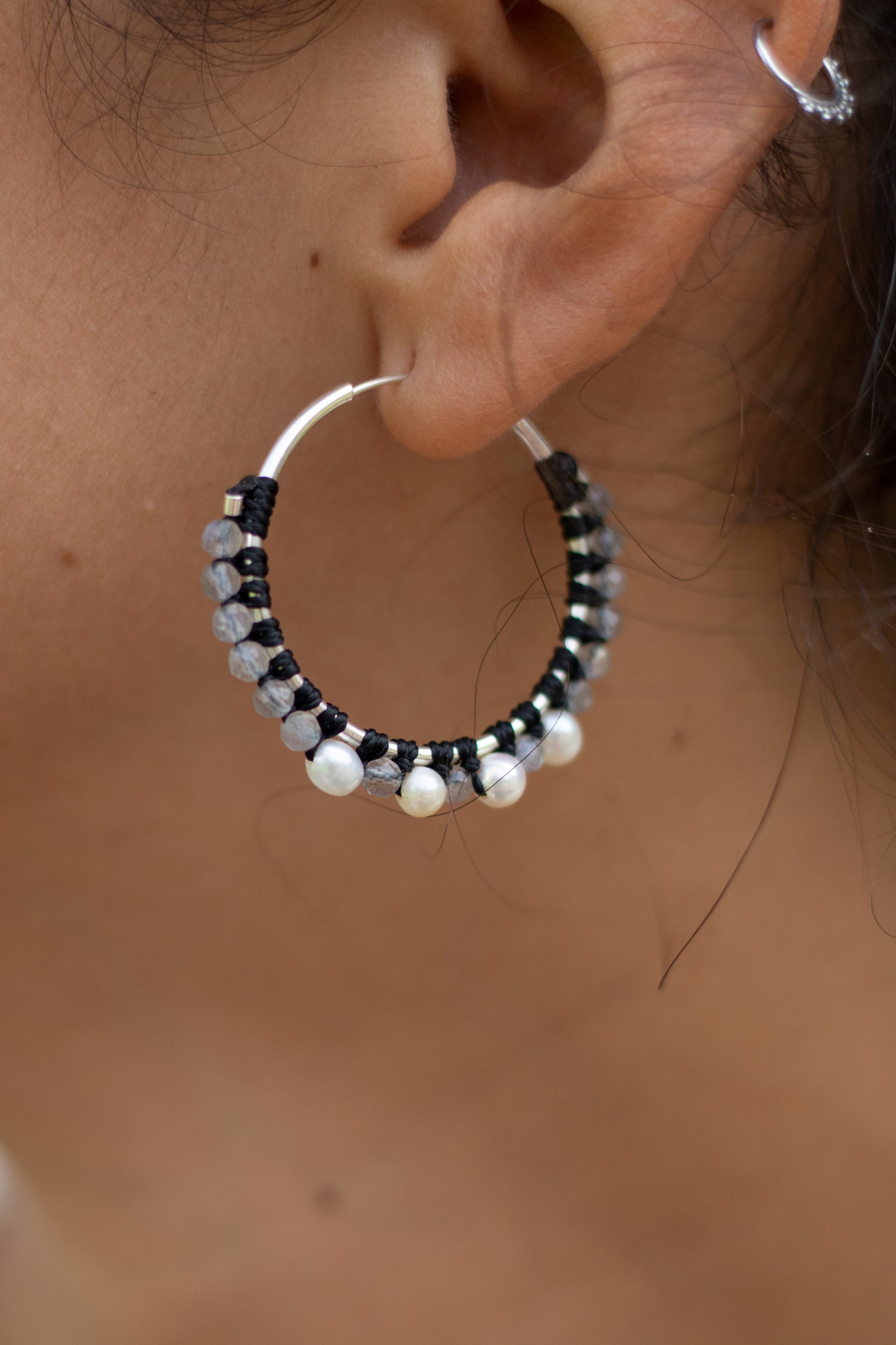 Aros de plata con Perla y Labradorita