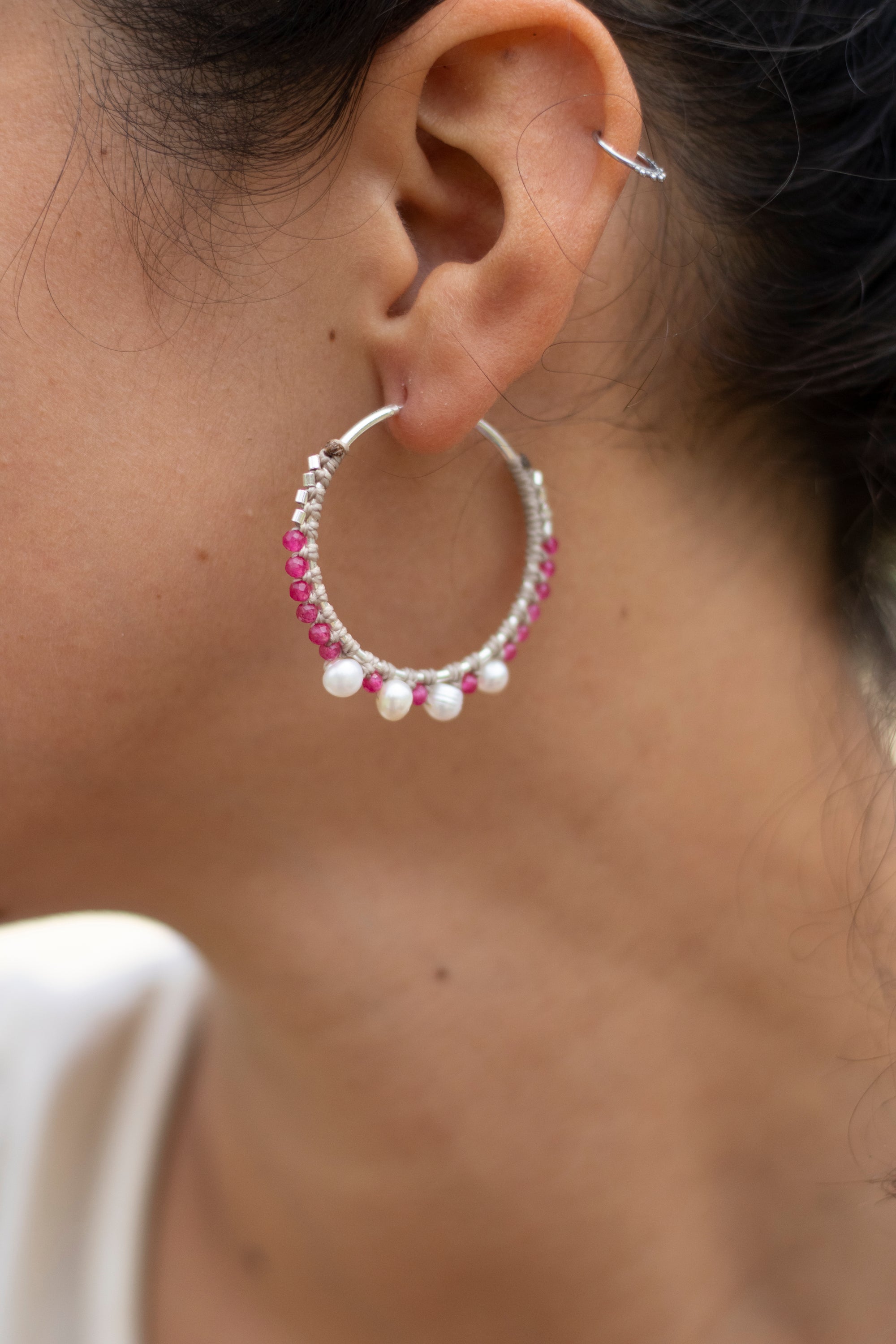 Aros de plata con Perlas y Rubí