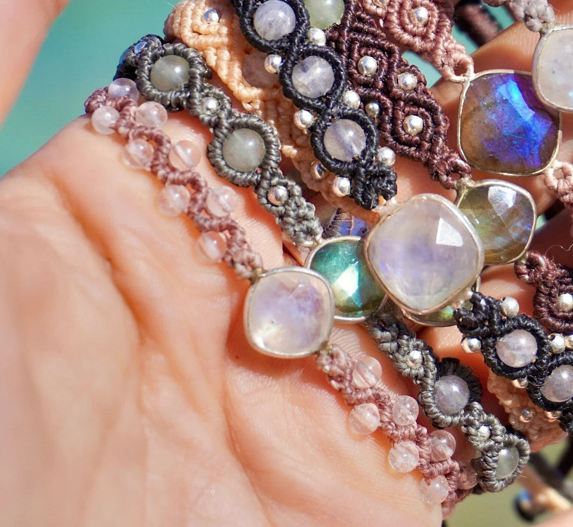 Pulsera de Piedra Lunar Arcoíris y Labradorita