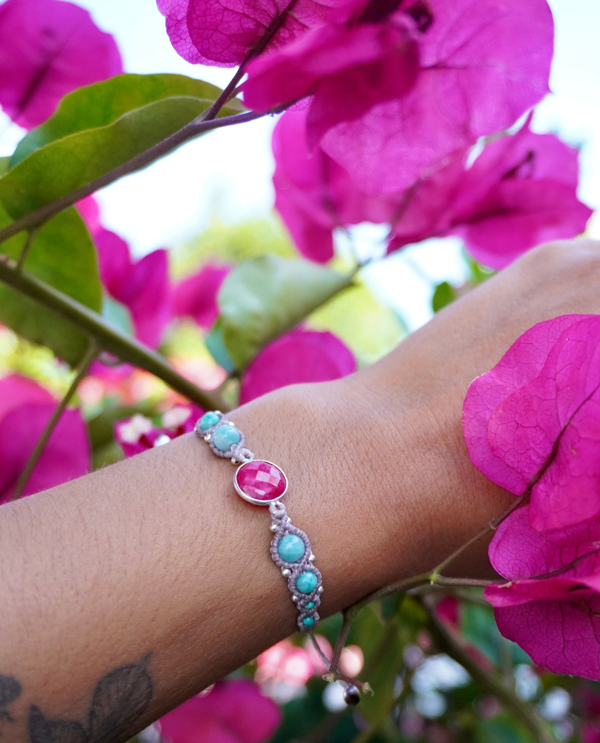 Pulsera de Rubí, Amazonita y Turquesa