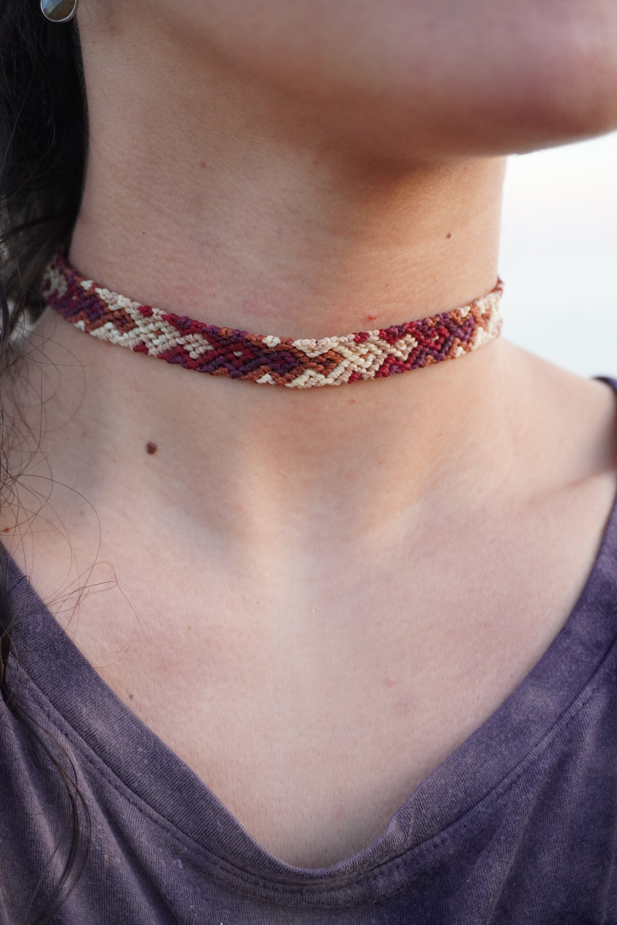 Chocker de macramé con Amatista y Cuarzo Rosa