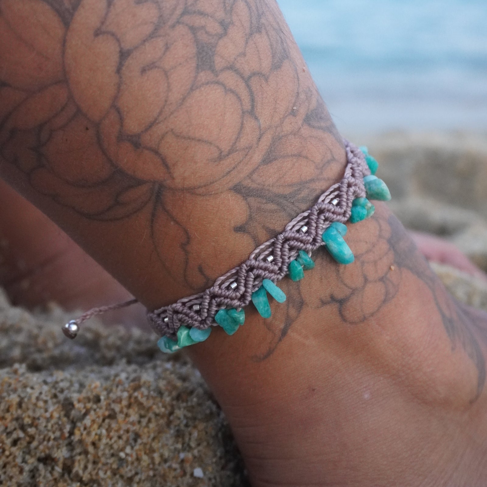 Tobillera de macramé con Amazonita