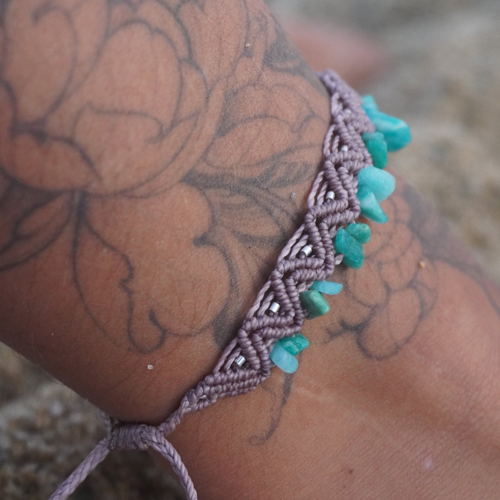 Tobillera de macramé con Amazonita