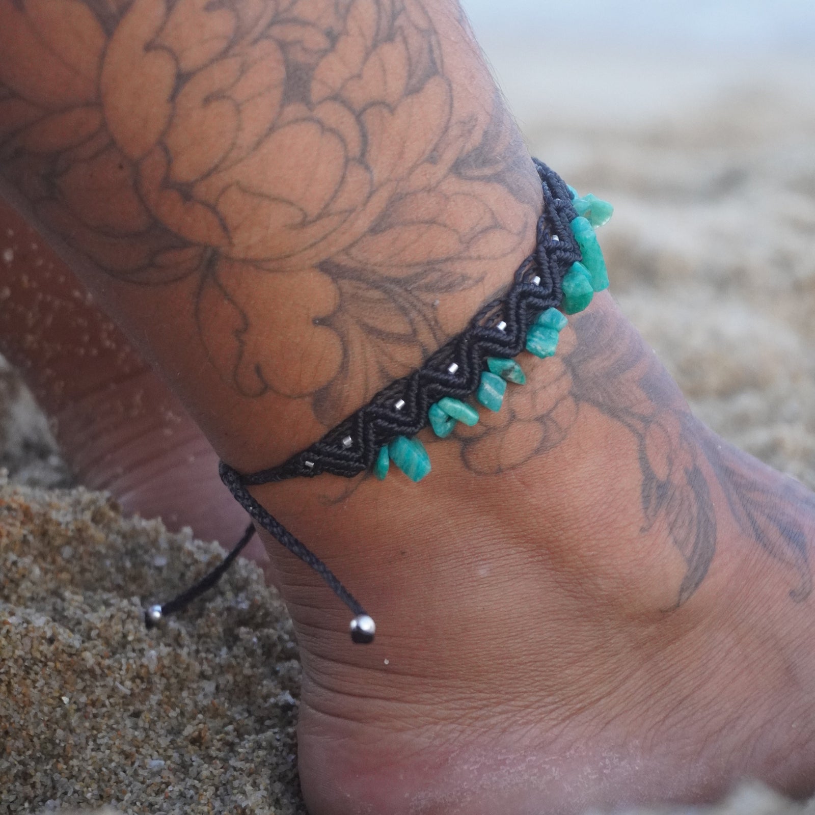 Tobillera de macramé con Amazonita