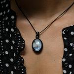 Collar de Piedra Luna Arcoiris y Amatista