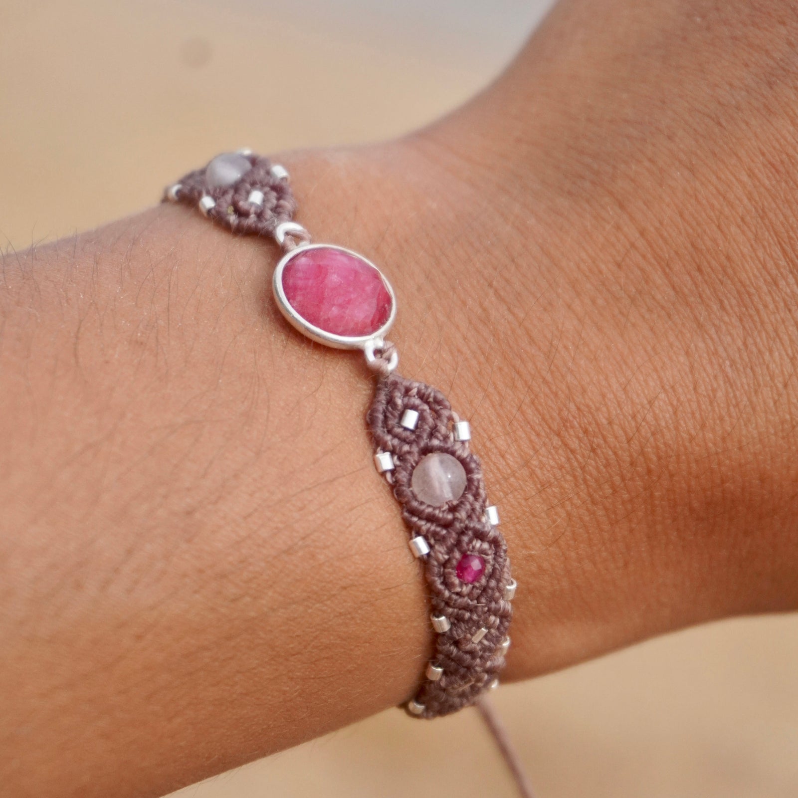 Pulsera de Rubí y Cuarzo Rosa