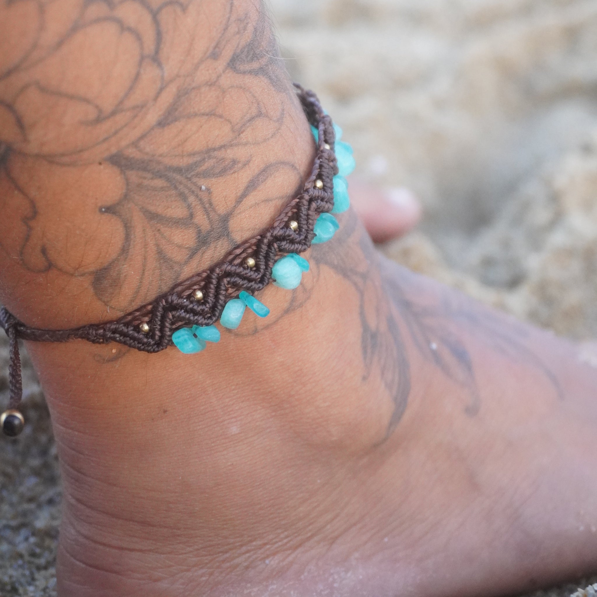 Tobillera de macramé con Amazonita