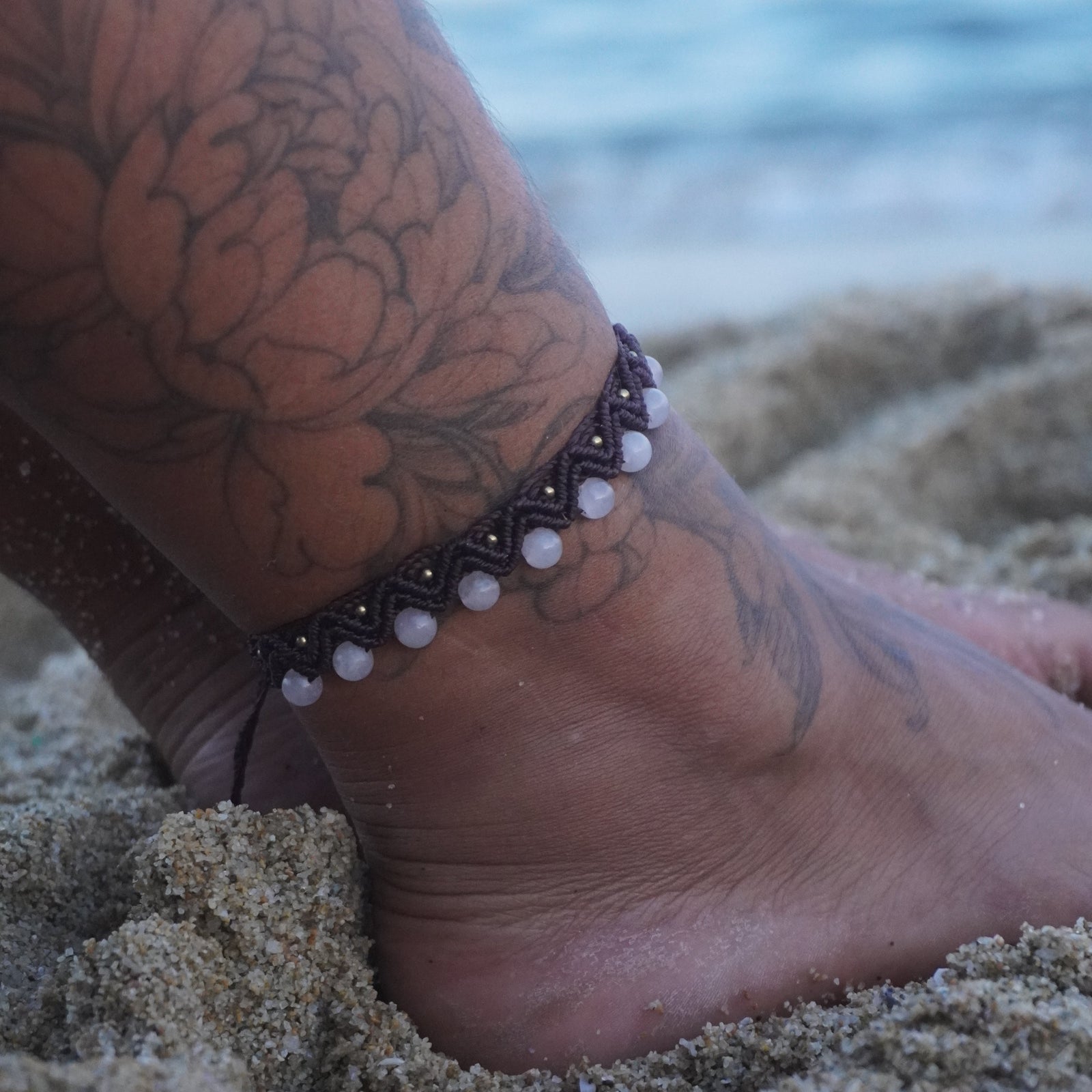 Tobillera de macramé con Cuarzo rosa