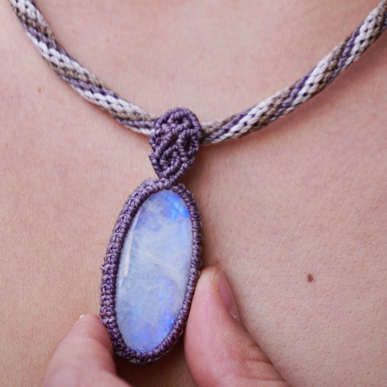 Collar de Piedra Luna Arcoiris