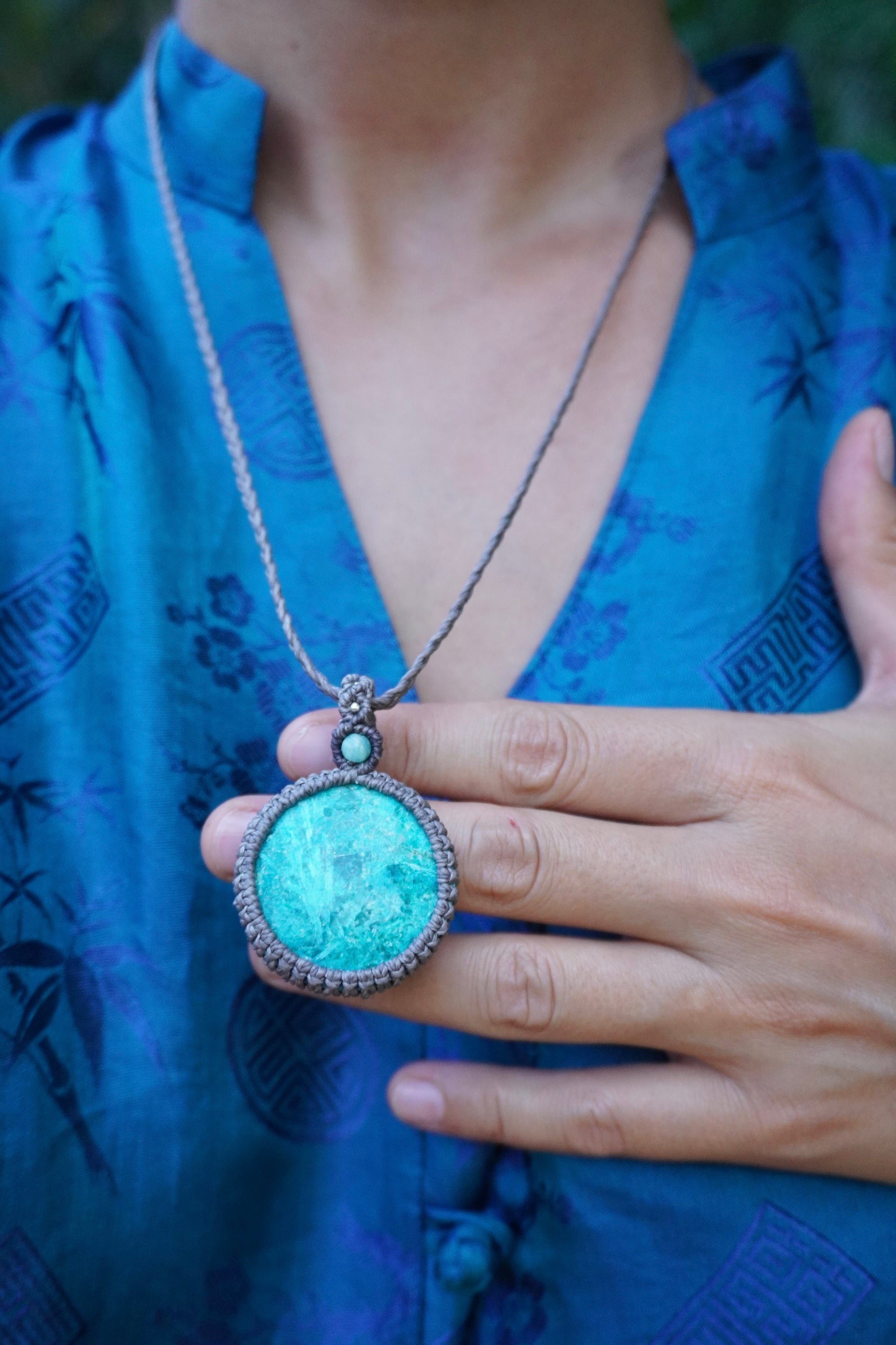 Collar de macramé con Criscola y Amazonita