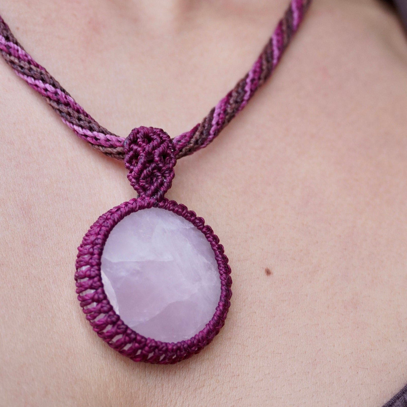 Collar de Cuarzo Rosa