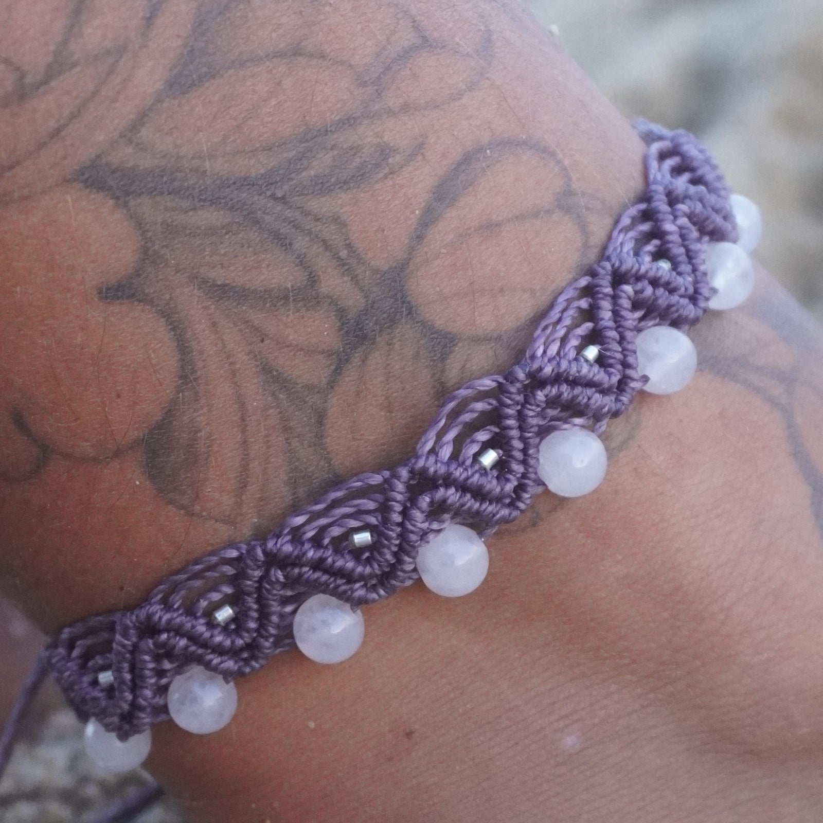 Tobillera de macramé con Cuarzo rosa