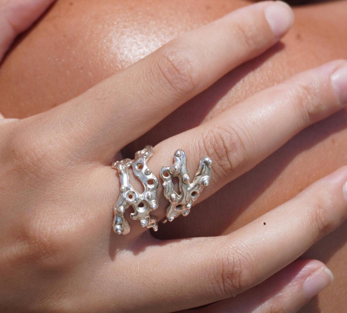 Anillo de coral en plata