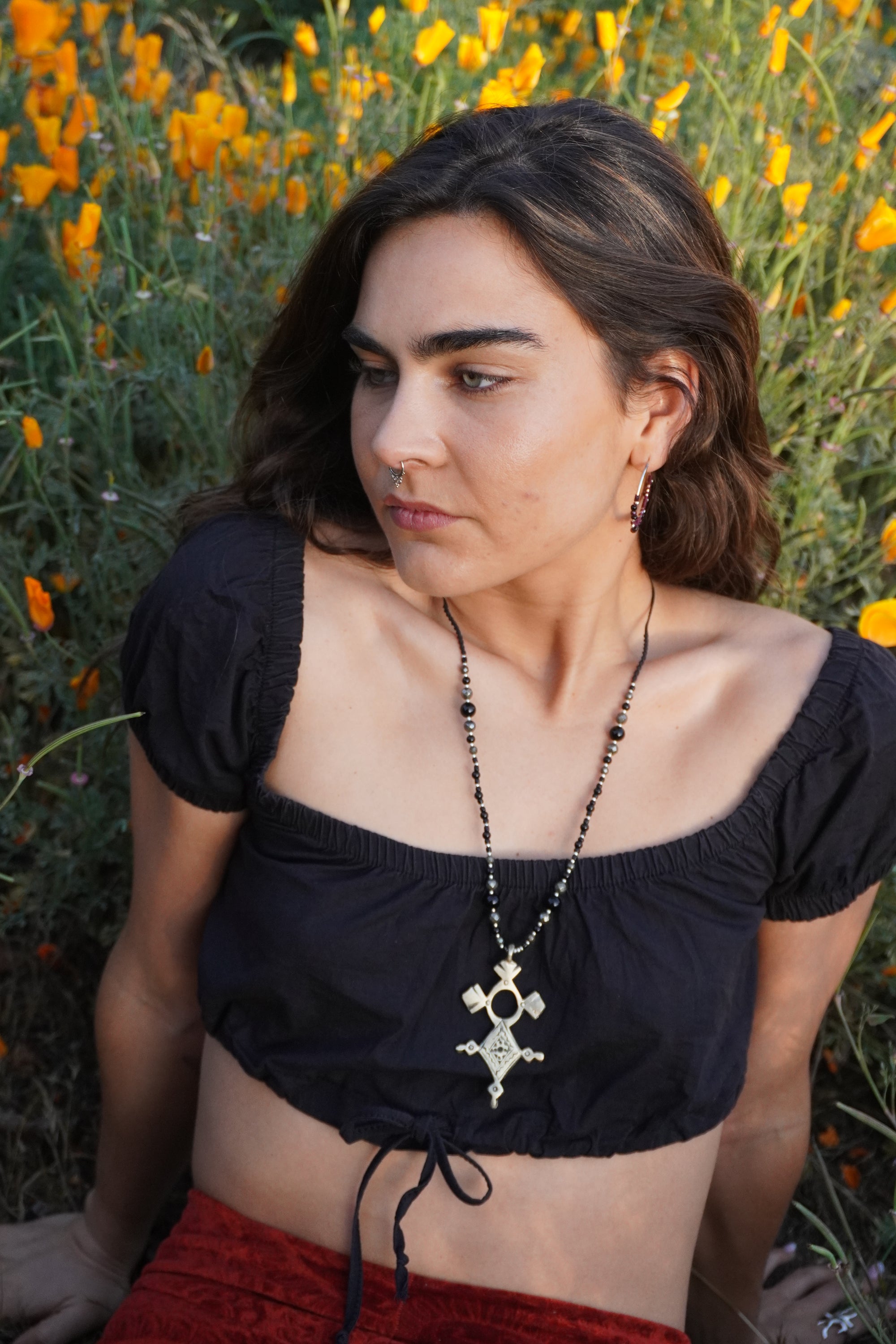 Collar Cruz bereber de Marruecos con Ónix y Pirita