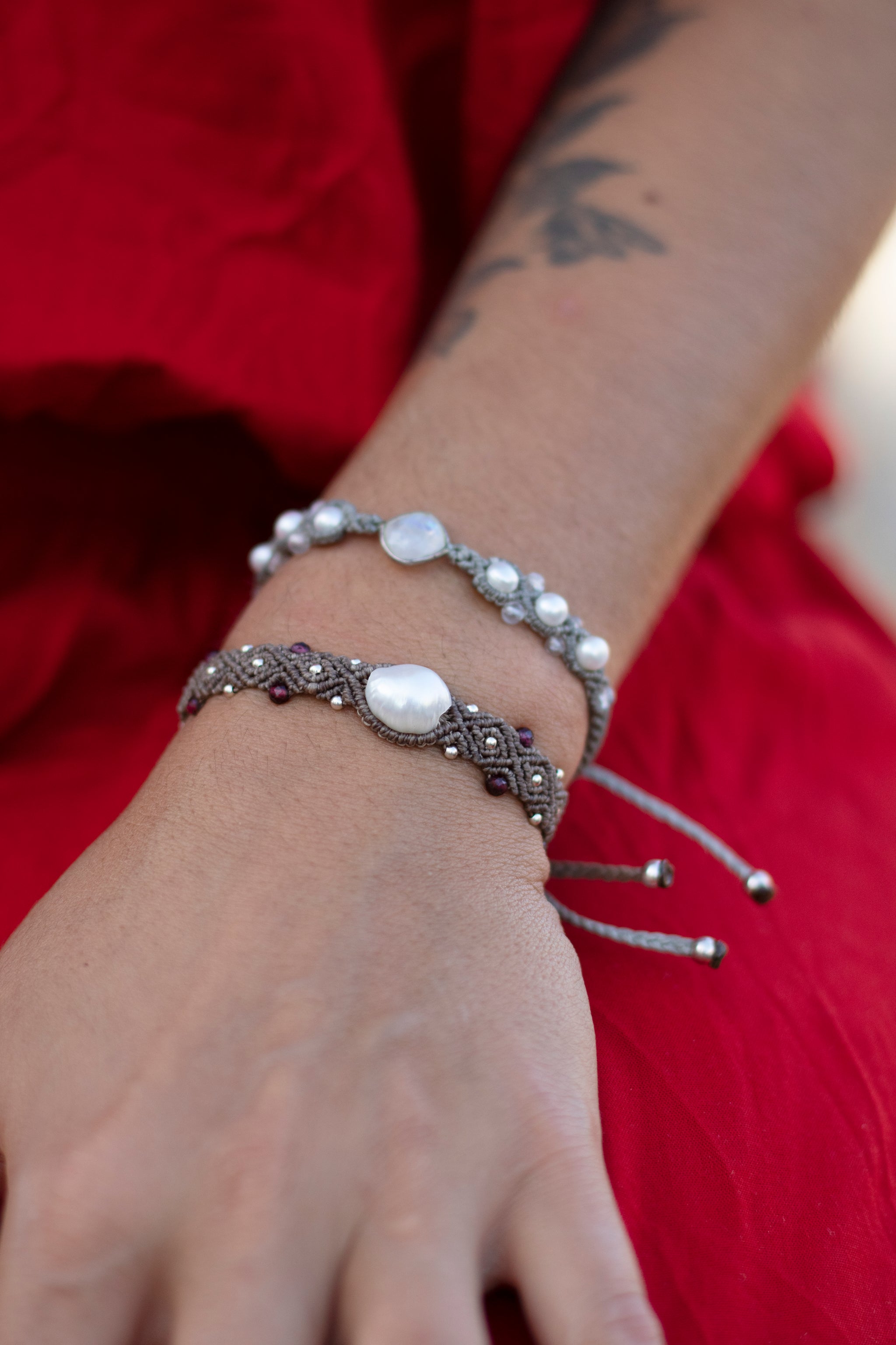 Pulsera de Perlas y Granates