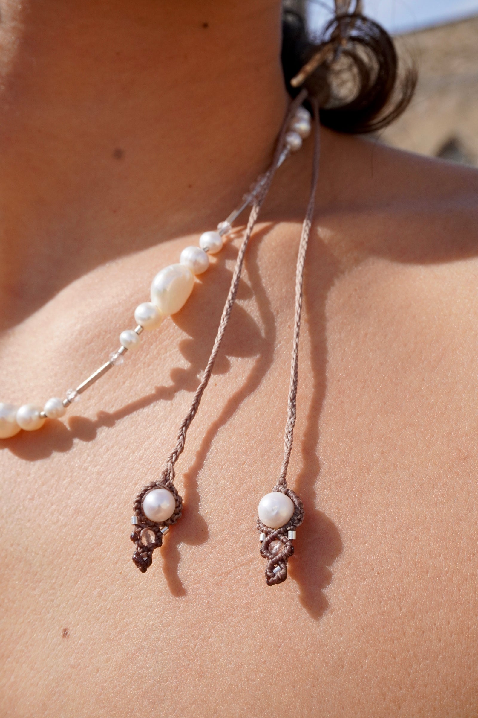 Collar con perlas y cuarzo cristal