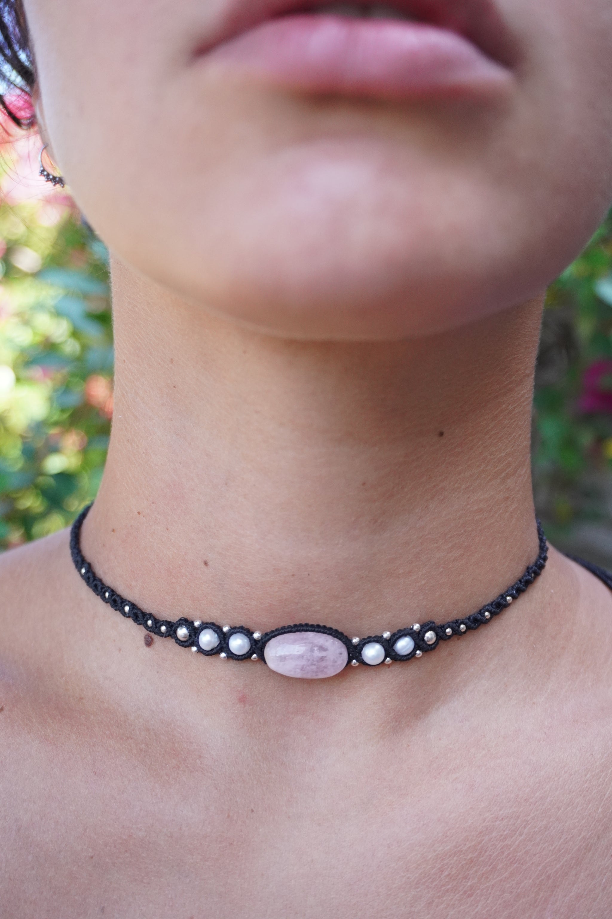 Choker de Rodonita, Perlas y Amatista