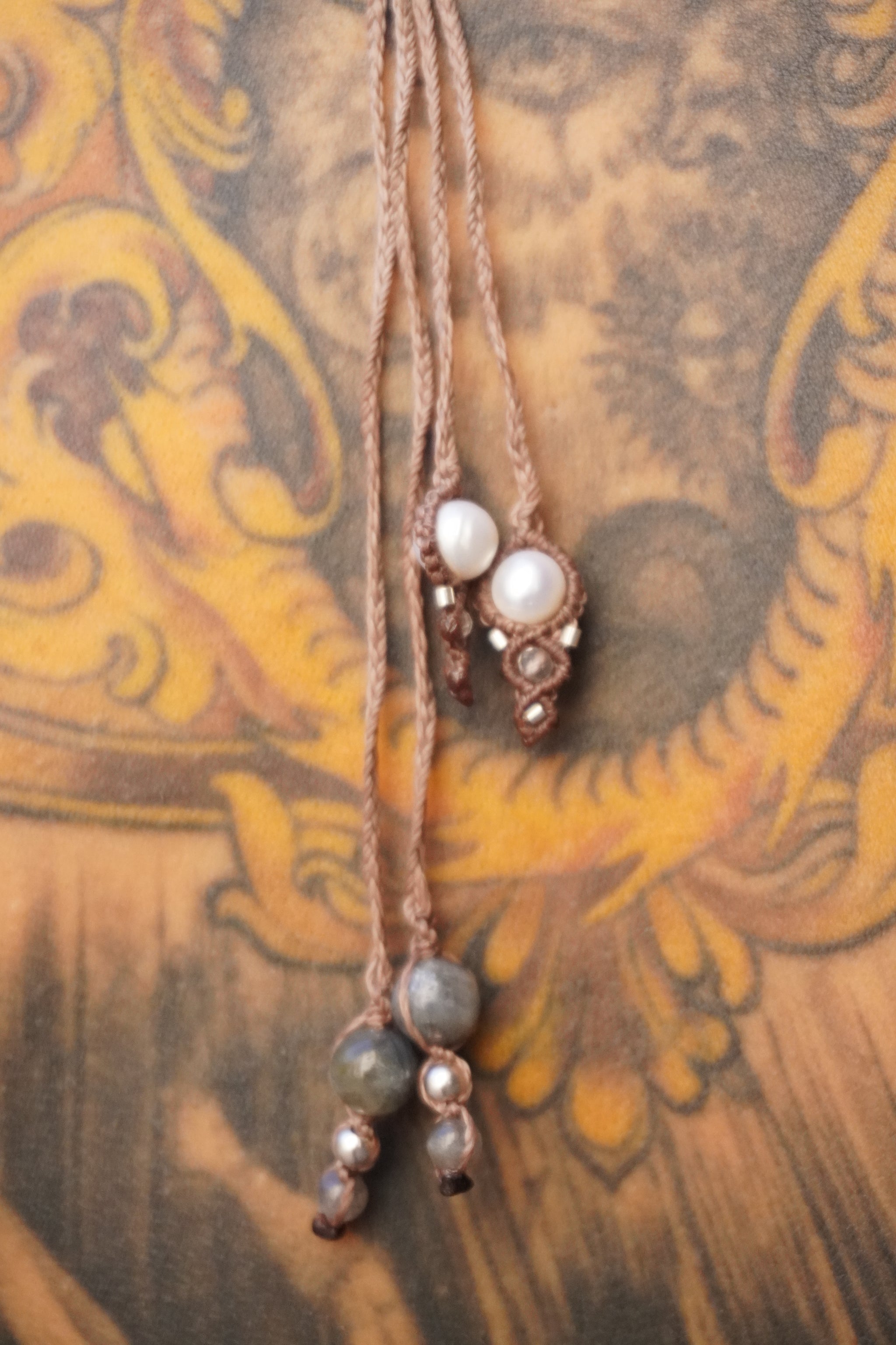 Collar con perlas y cuarzo cristal