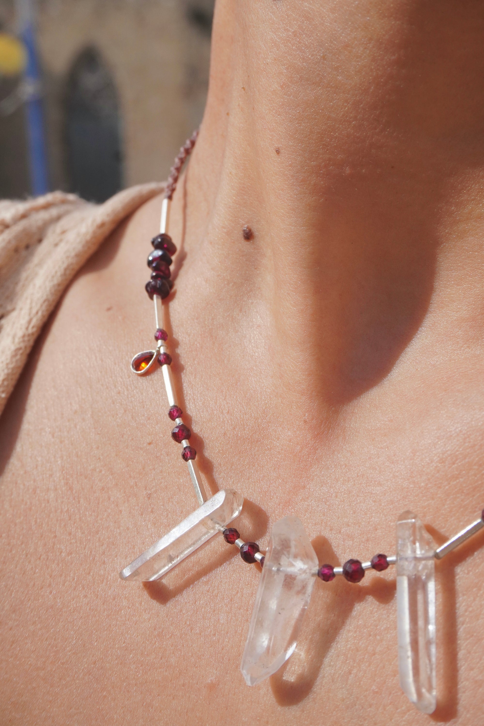 Collar puntas de Cuarzo, Granates y Cuarzo rosa