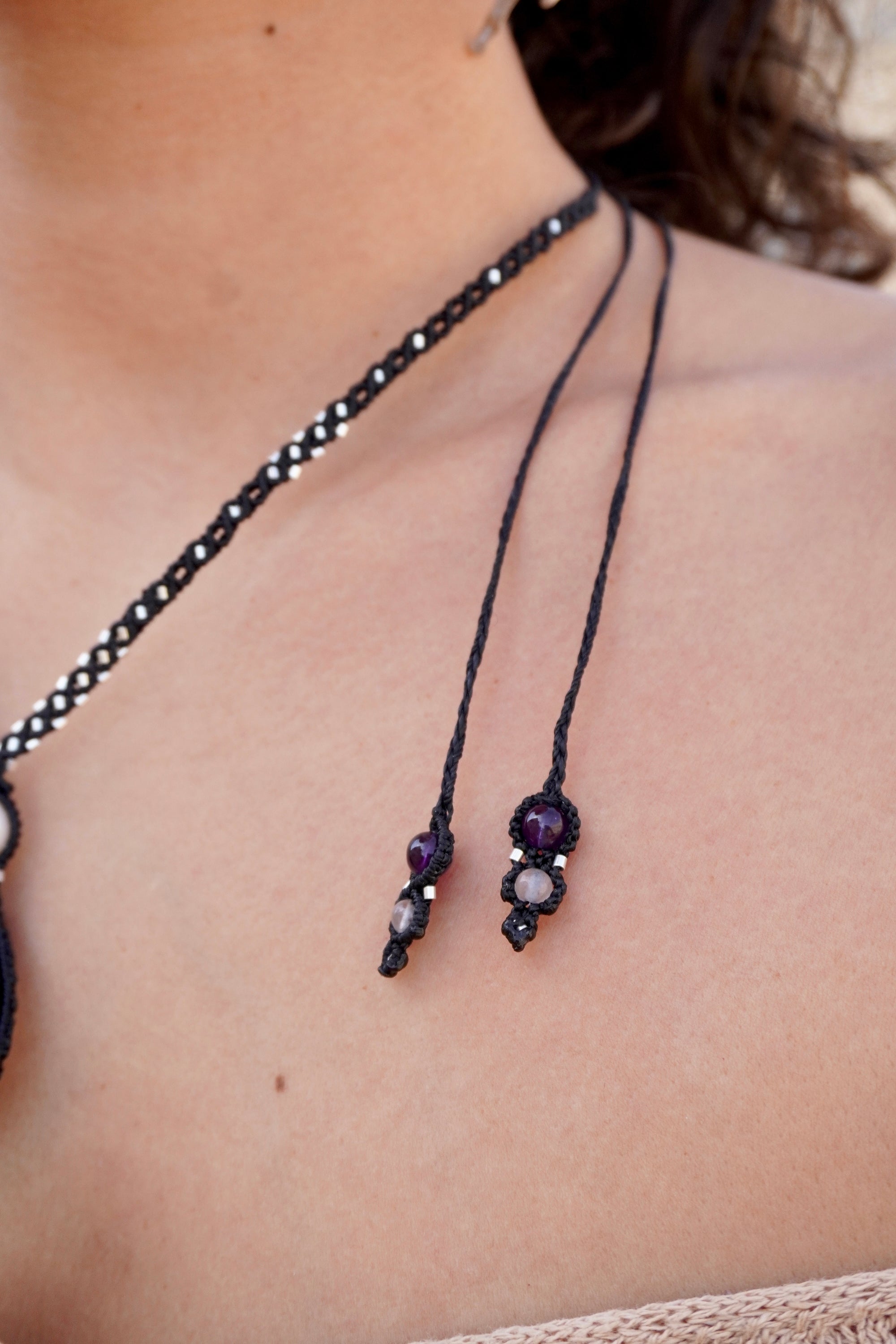 Collar de Piedra Luna Arcoíris, perla, amatista y cuarzo rosa