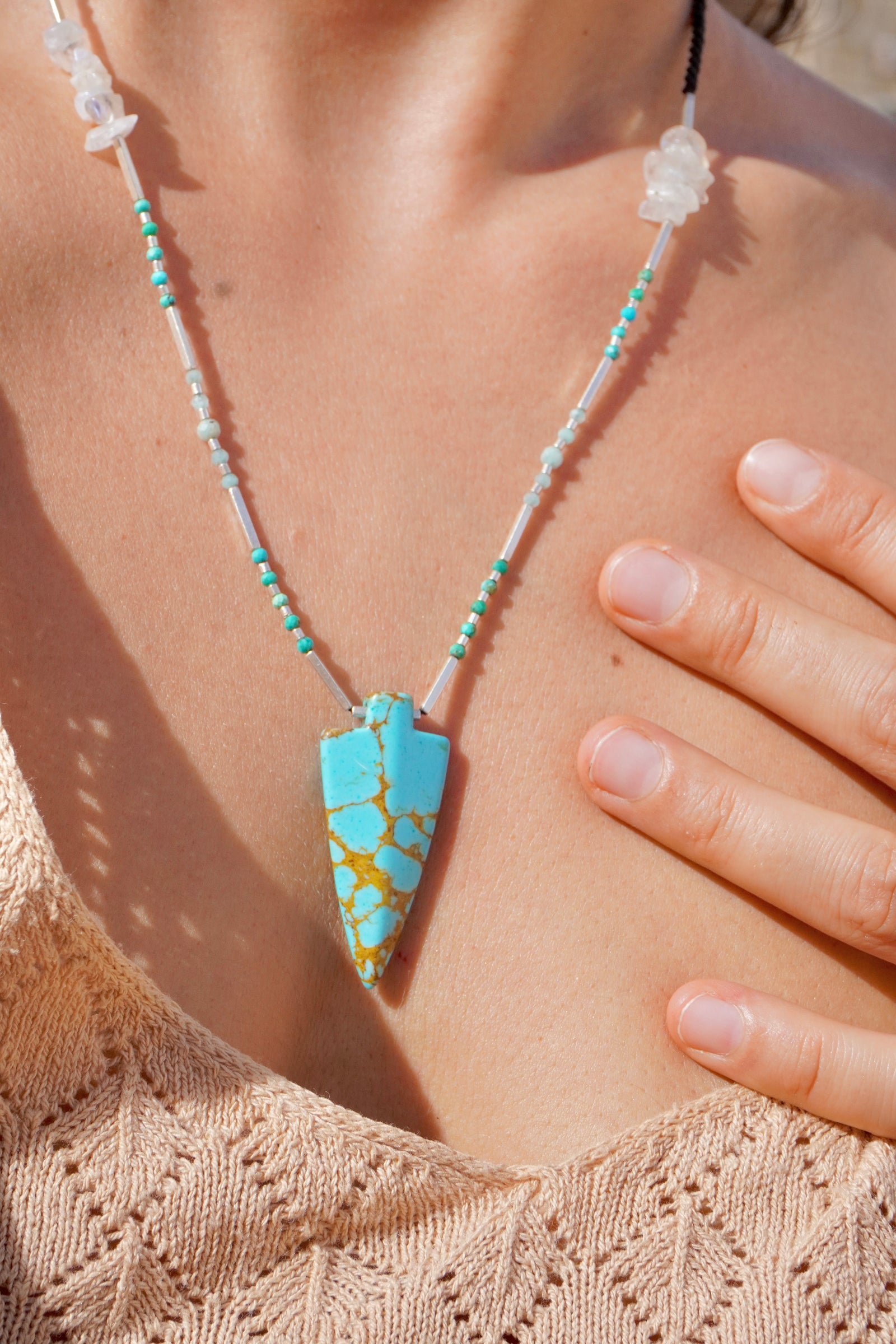Collar Punta de Turquesa, Amazonita, Piedra Luna Arcoíris y Labradorita