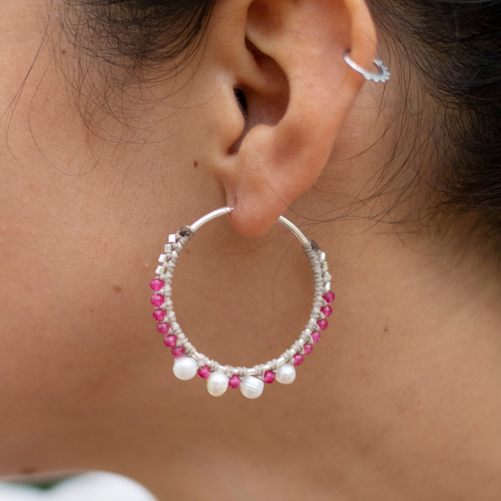 Aros de plata con Perlas y Rubí