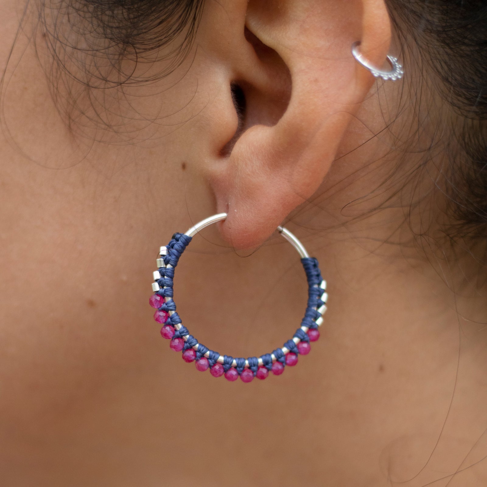 Aros de plata con Rubí