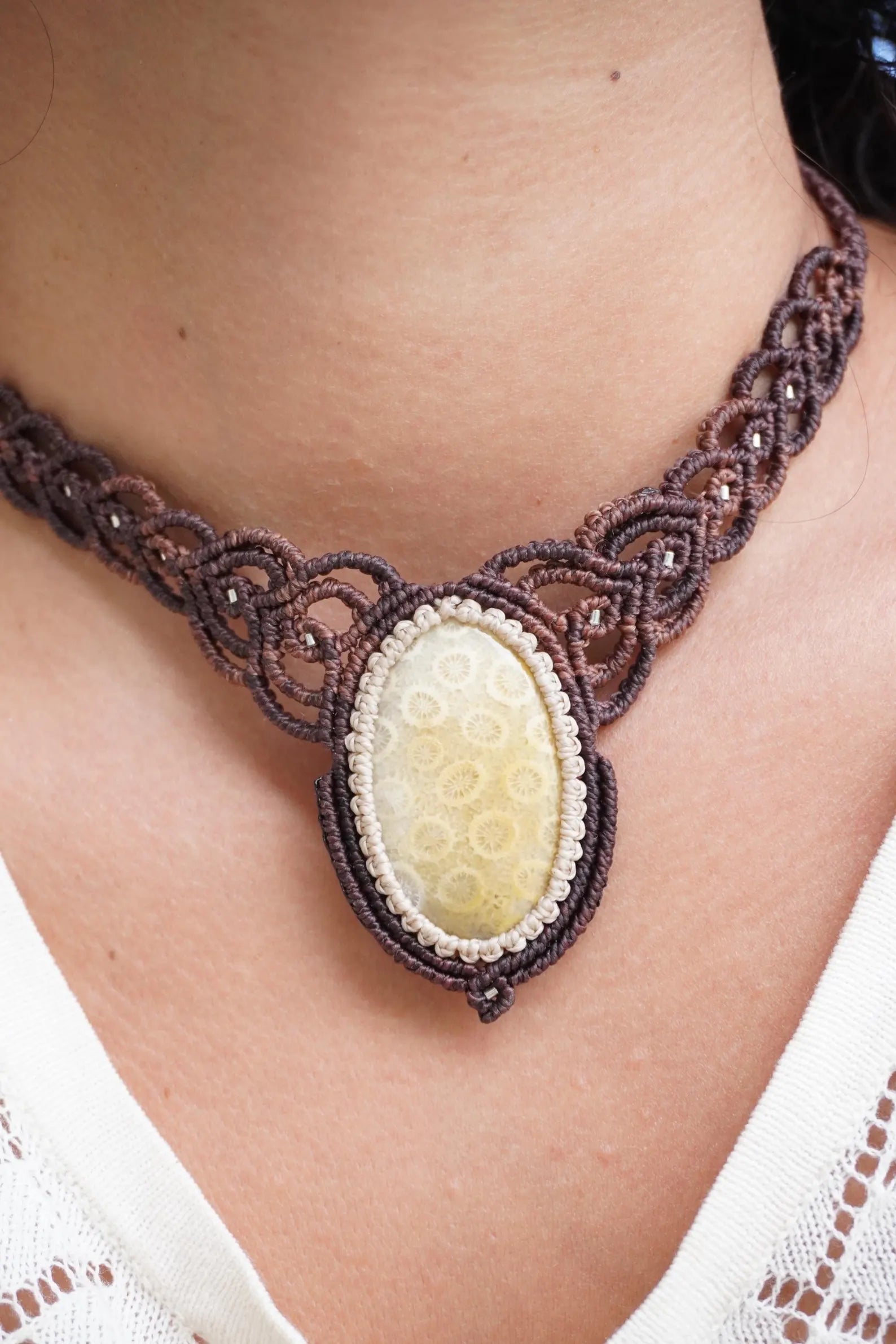 Choker de Coral Fossil