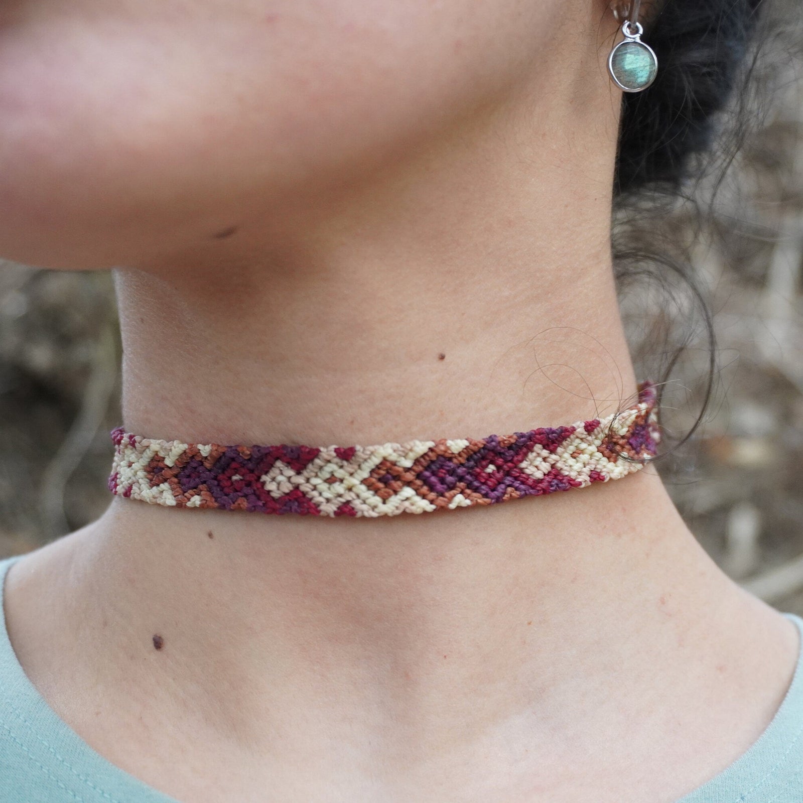 Chocker de macramé con Amatista y Cuarzo Rosa