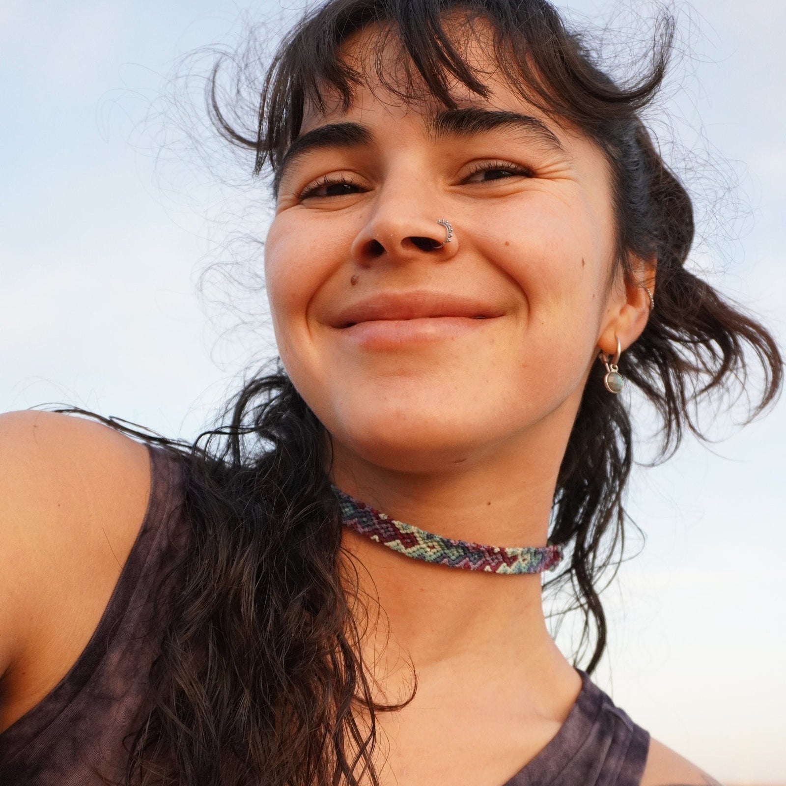 Chocker de macramé azulado con Amatista