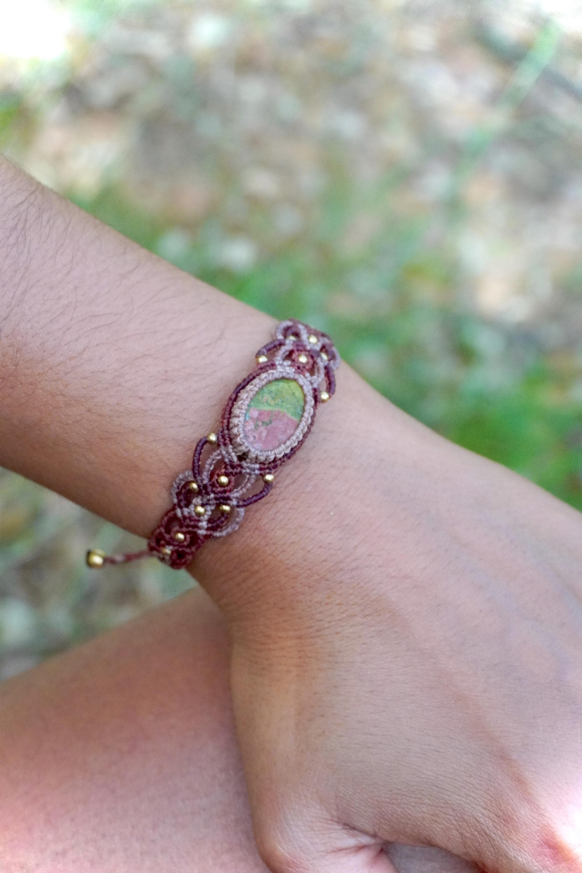 Pulsera de  Unakita y bronce