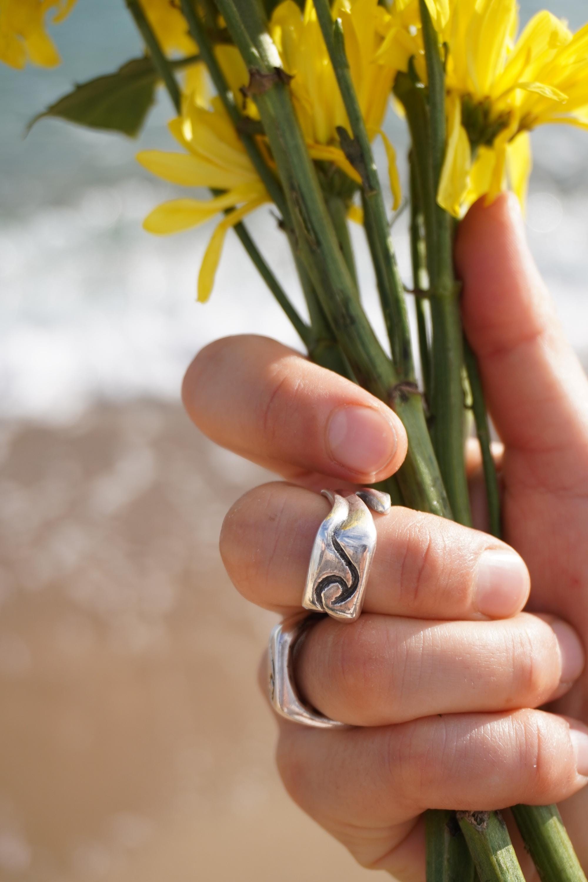 Anillo ola  en plata fina