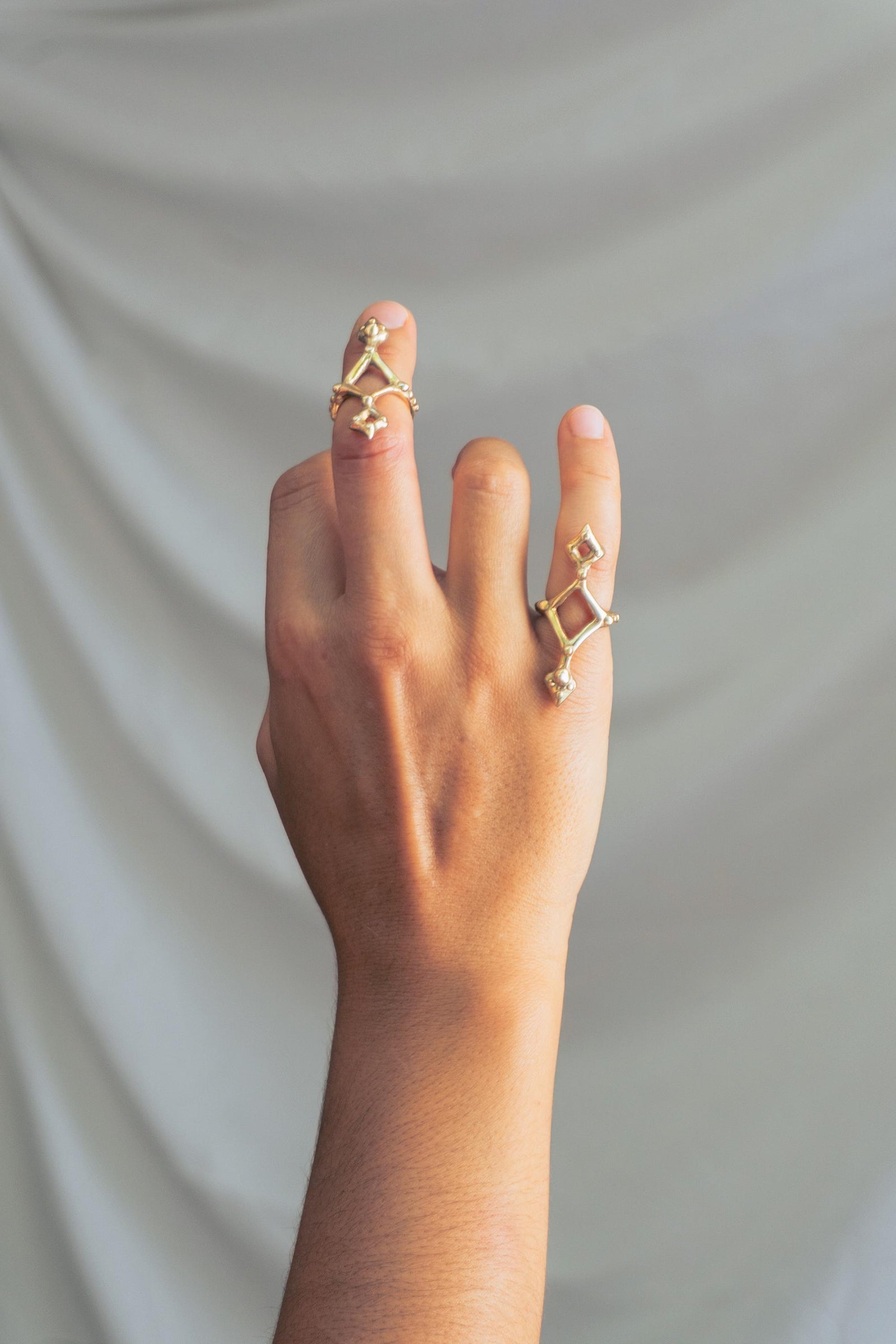 Anillo triple rombo en bronce