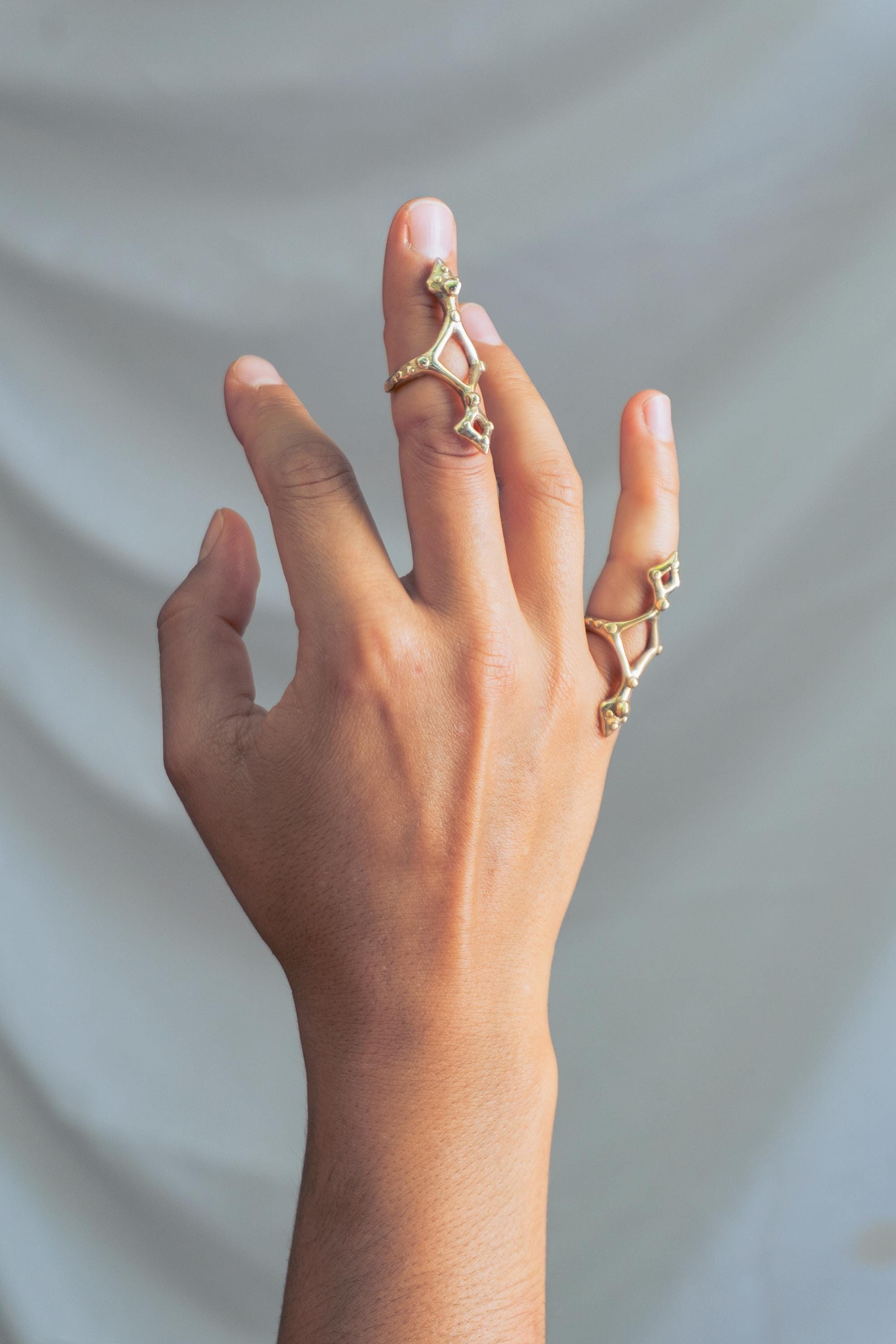 Anillo triple rombo en bronce