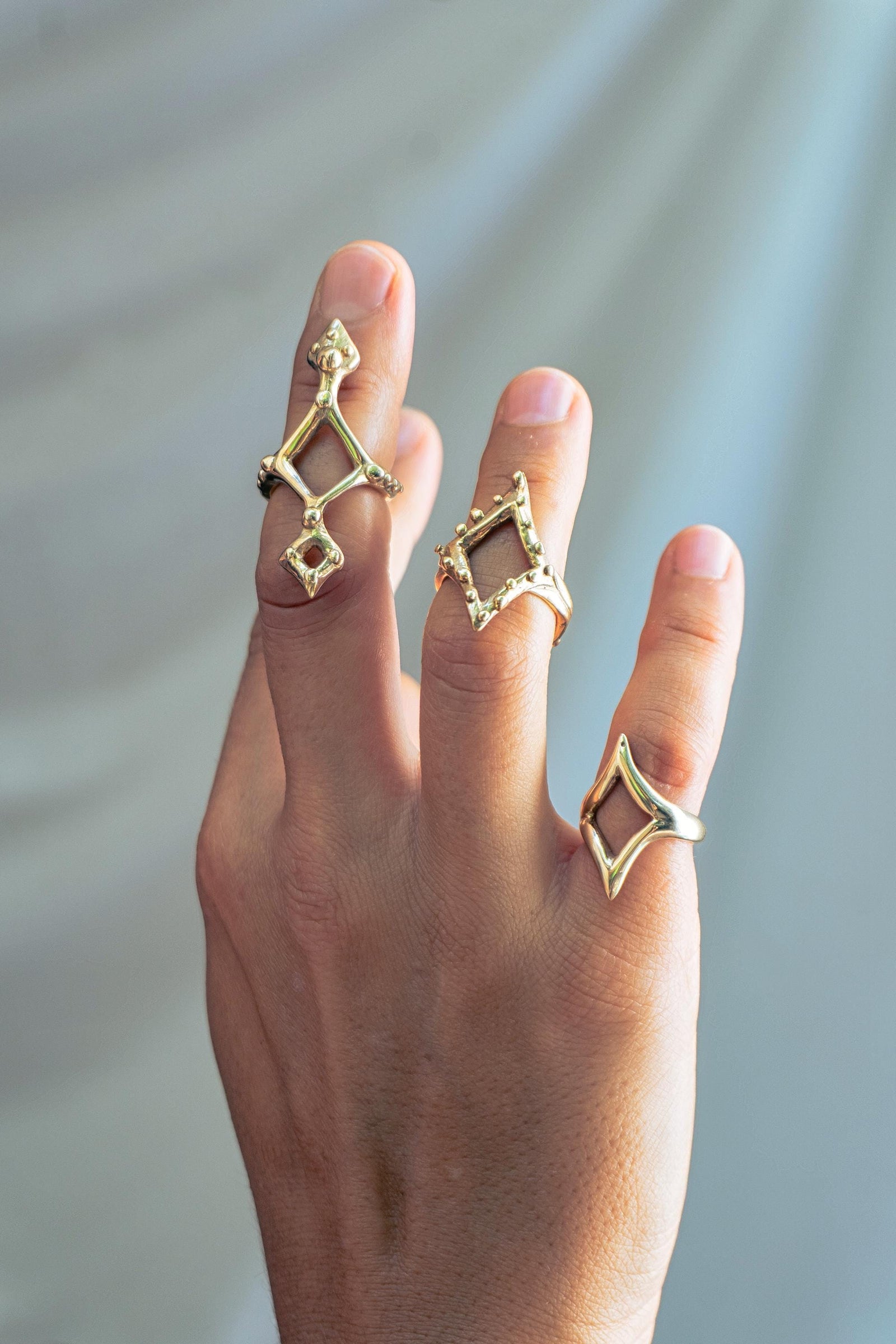 Anillo rombo en bronce