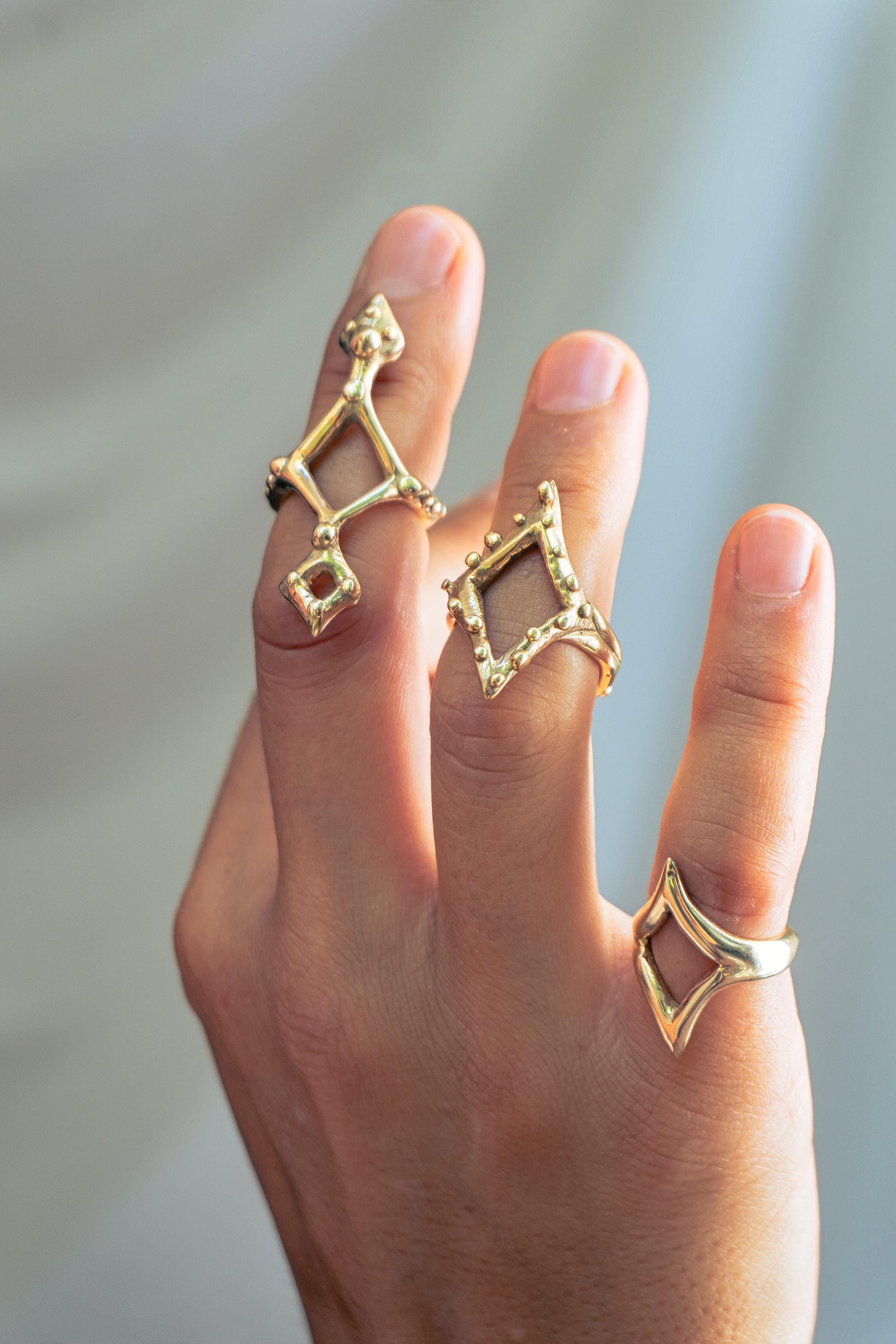 Anillo rombo en bronce