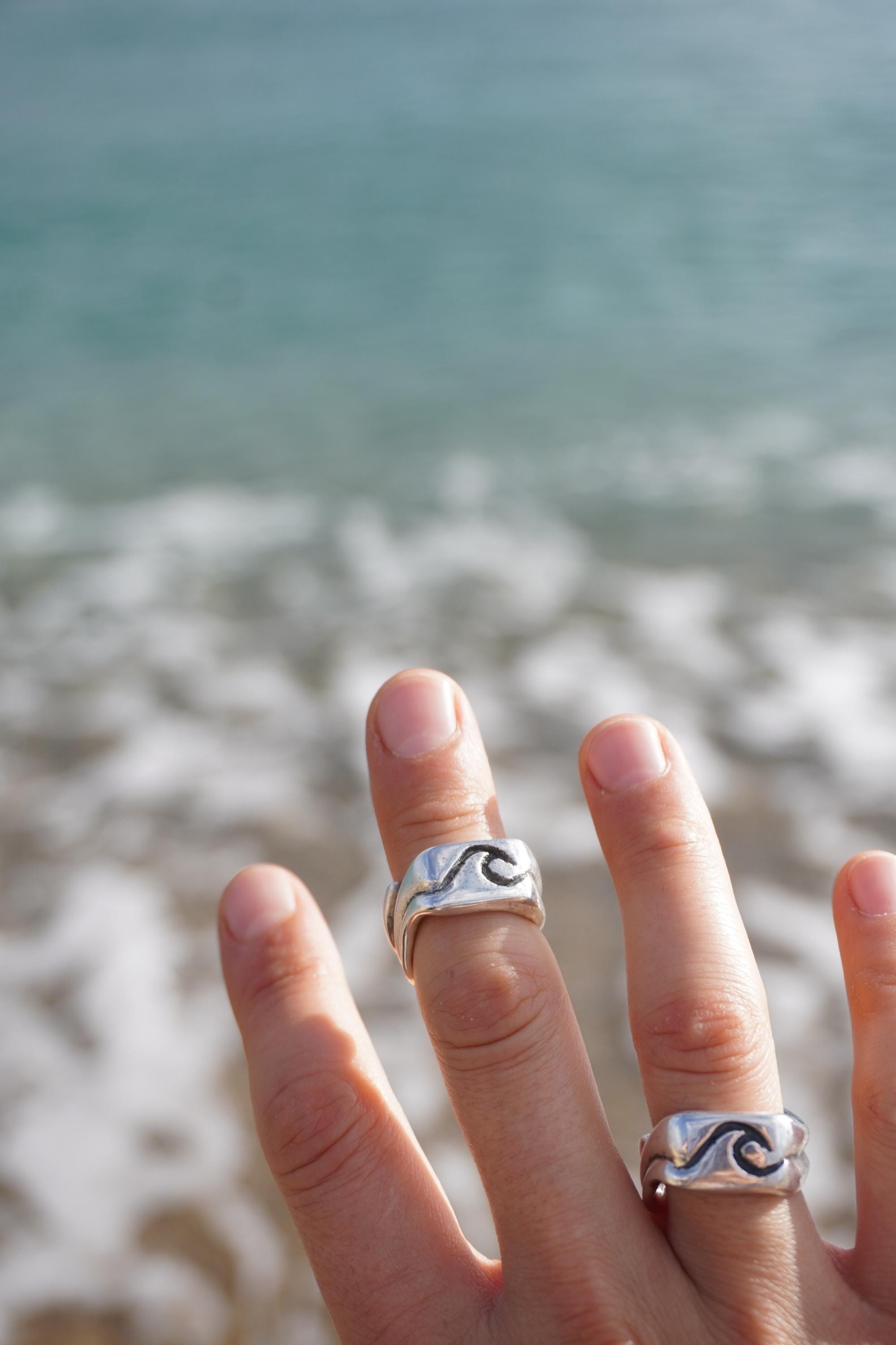 Anillo ola  en plata fina
