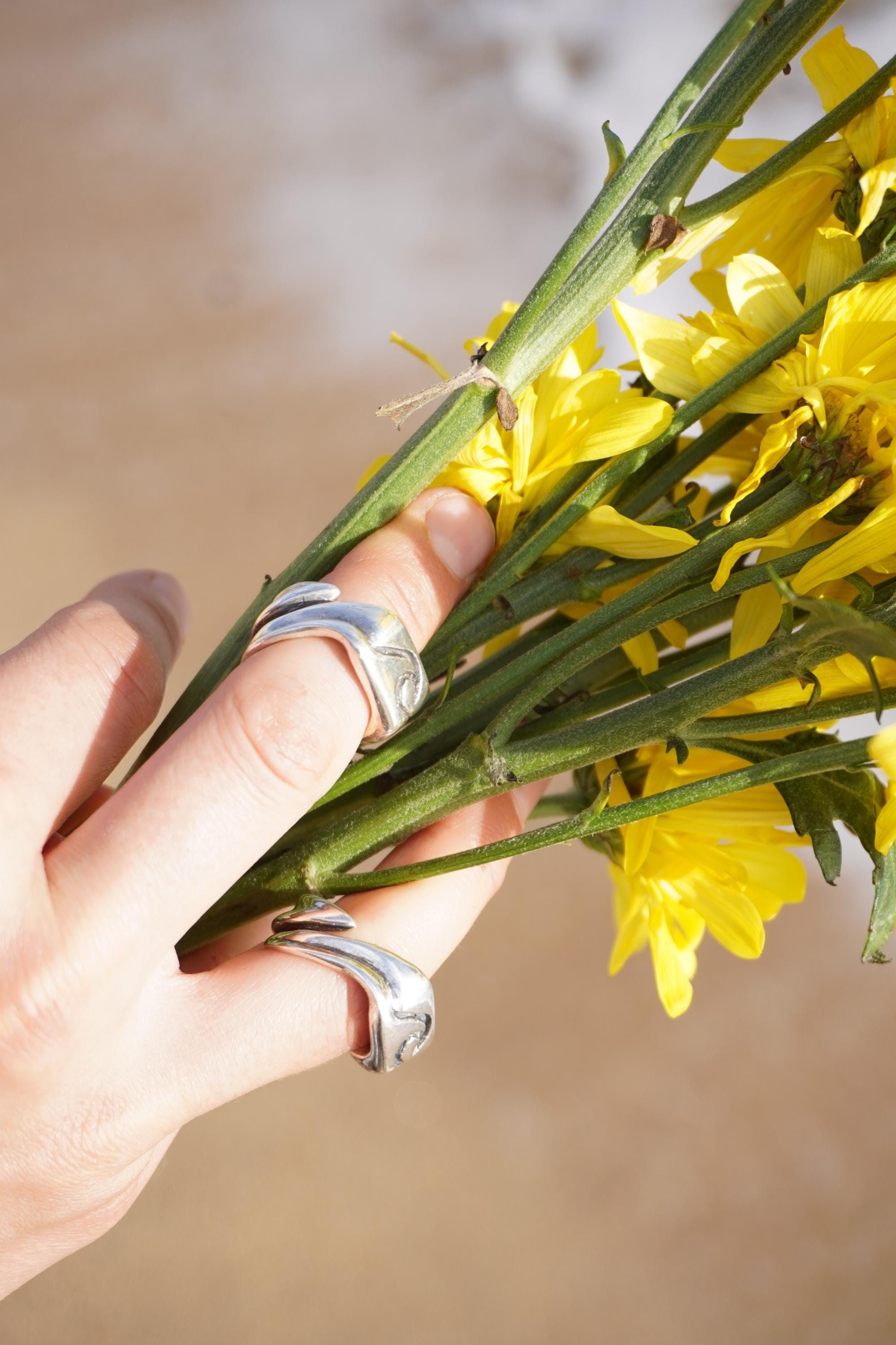 Anillo ola  en plata fina