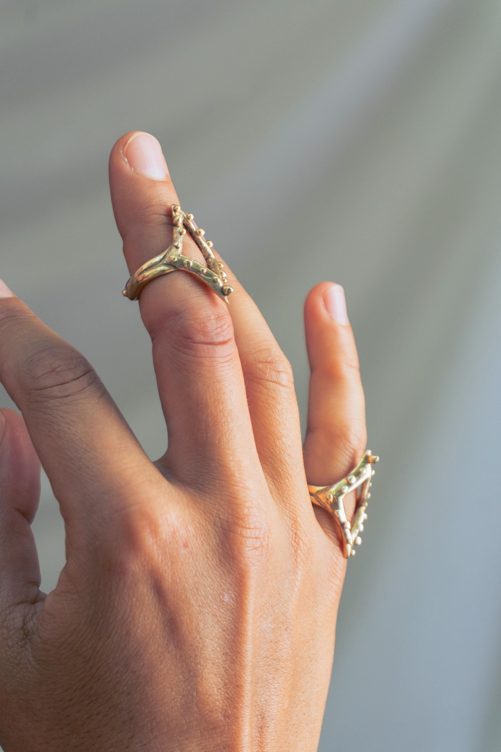 Anillo rombo puntudo en bronce